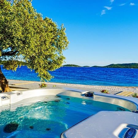 Buqez Eco Resort - Beach Villa 28 - Directly By Beach Drage Extérieur photo